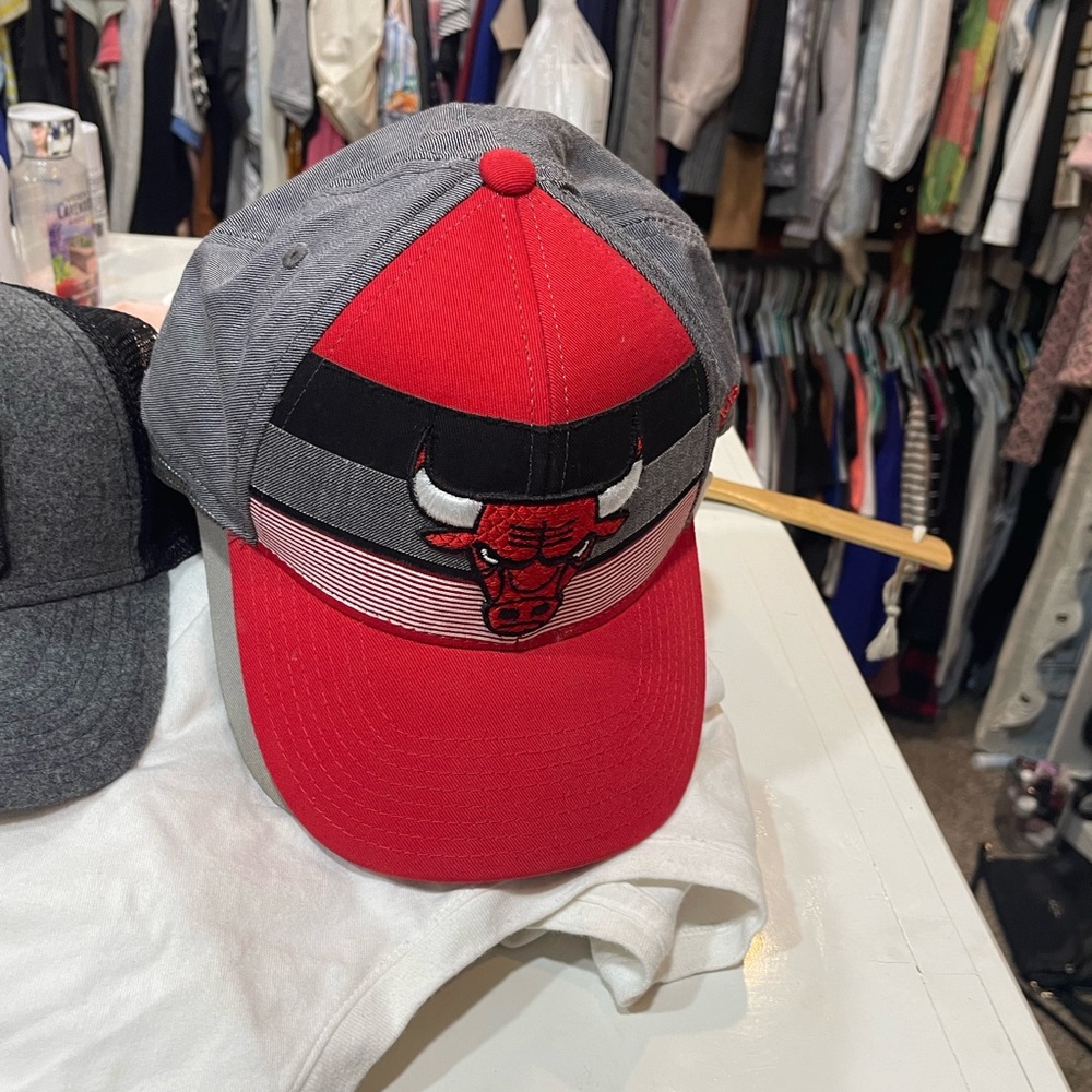 Chicago bulls adidas hat